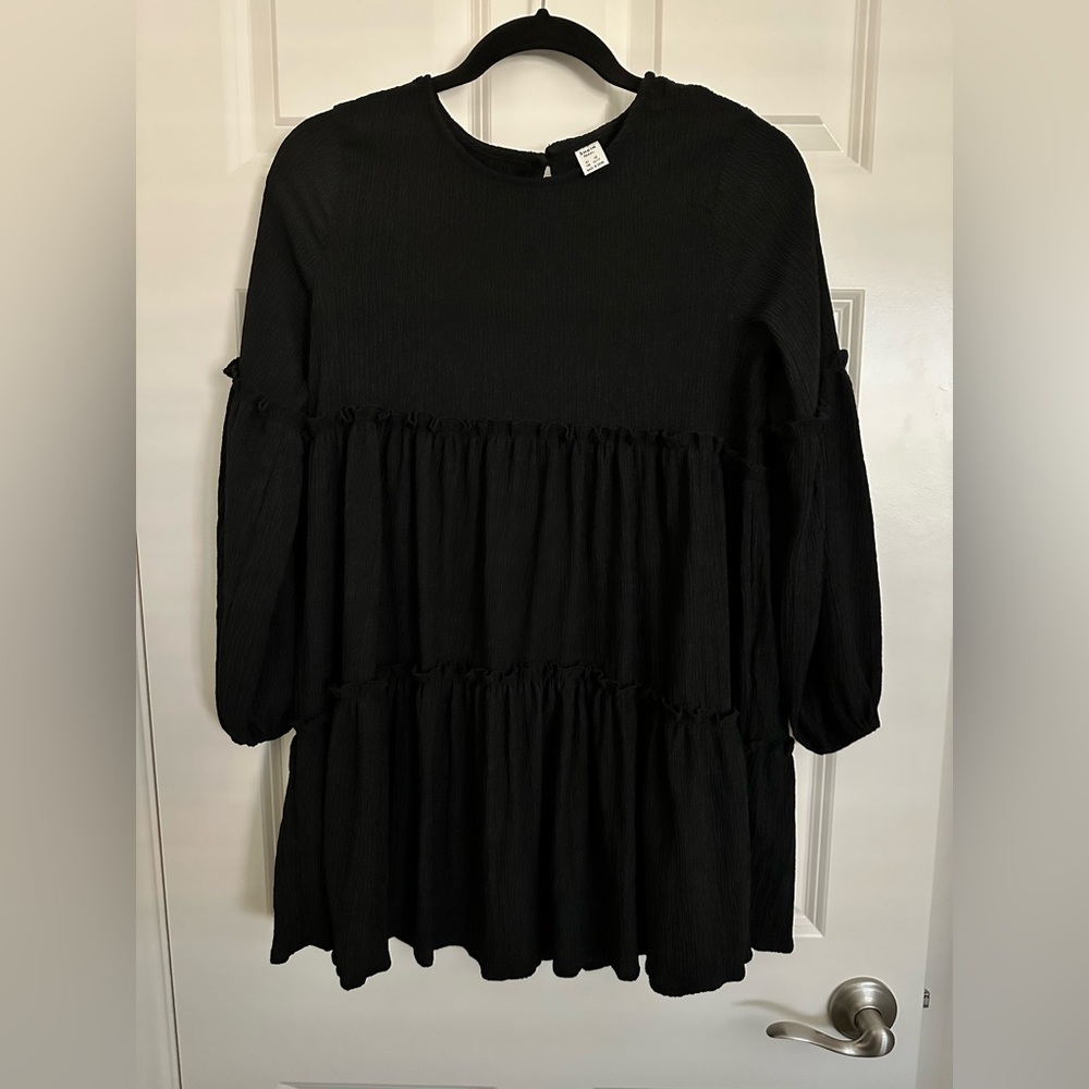 Lantern Sleeve Girls Dress - Picture 2 of 5